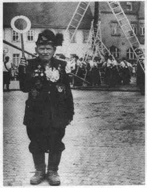 der 1885 geborene Ehrenbursche "Golo"